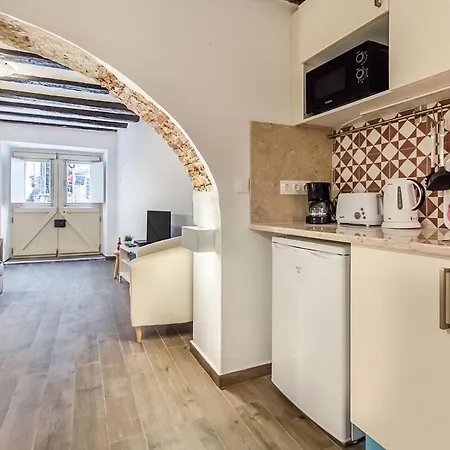 아파트 Brick Arch With Ac | Alfama