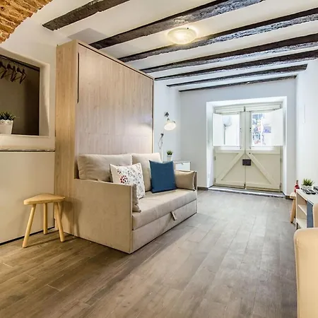 Brick Arch With Ac | Alfama 아파트 리스본